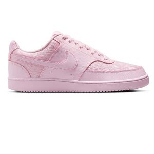 Nike Women's Light Pink Sneakers